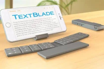 Explore This Compact iOS Keyboard: A Closer Look