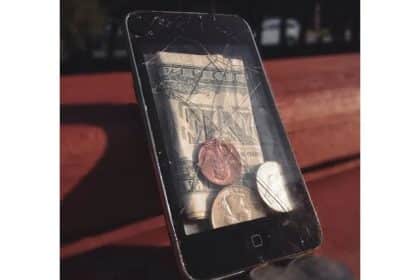 Repurpose a Broken iPod into a Stylish Wallet