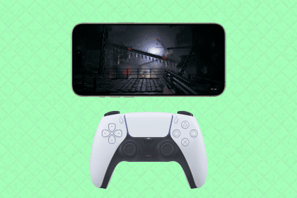 Playsation 5 Controller with an iPhone