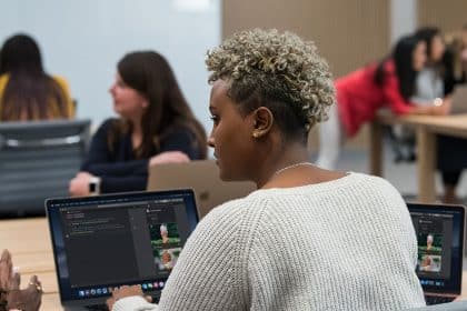 Women at Apple’s Entrepreneur Camp, focused on app development.