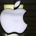 Apple logo on a storefront.