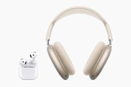 AirPods 4 and AirPods Max side by side.